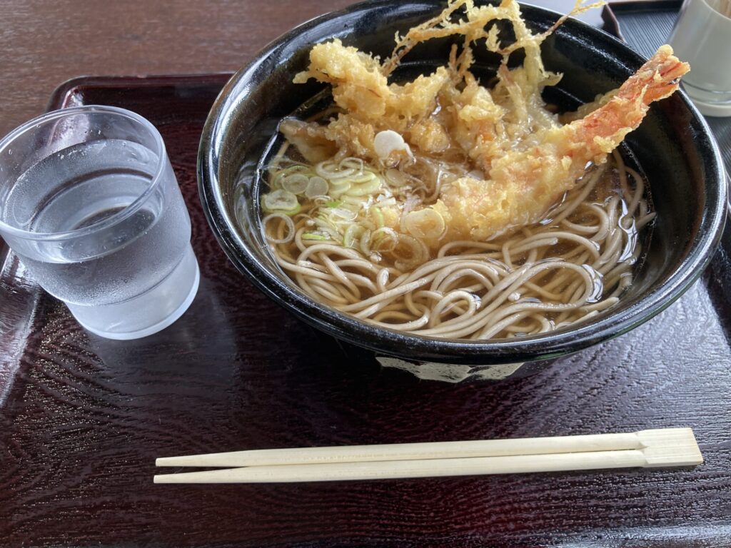 道の駅さとみの天ぷらそば